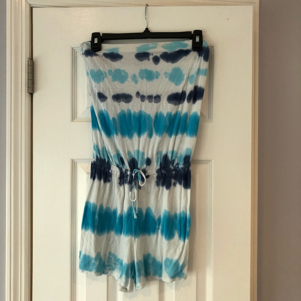 Strapless romper